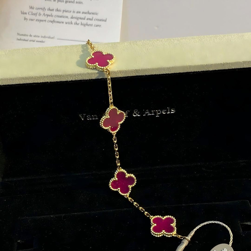 [Miro]NEW CLOVER 5 MOTIFS PINK ENAMEL BRACELET