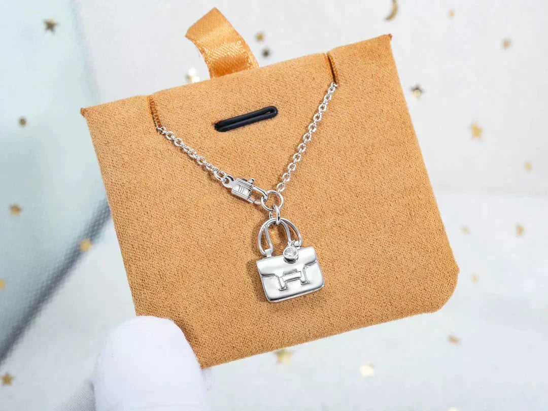 Miro AMULETTE PEDANT SILVER NECKLACE