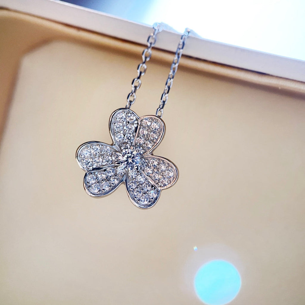 Miro CLOVER DIAMOND NECKLACE SILVER