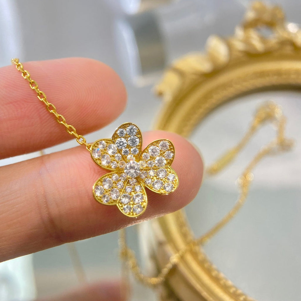 Miro FLOWER DIAMOND NECKLACE