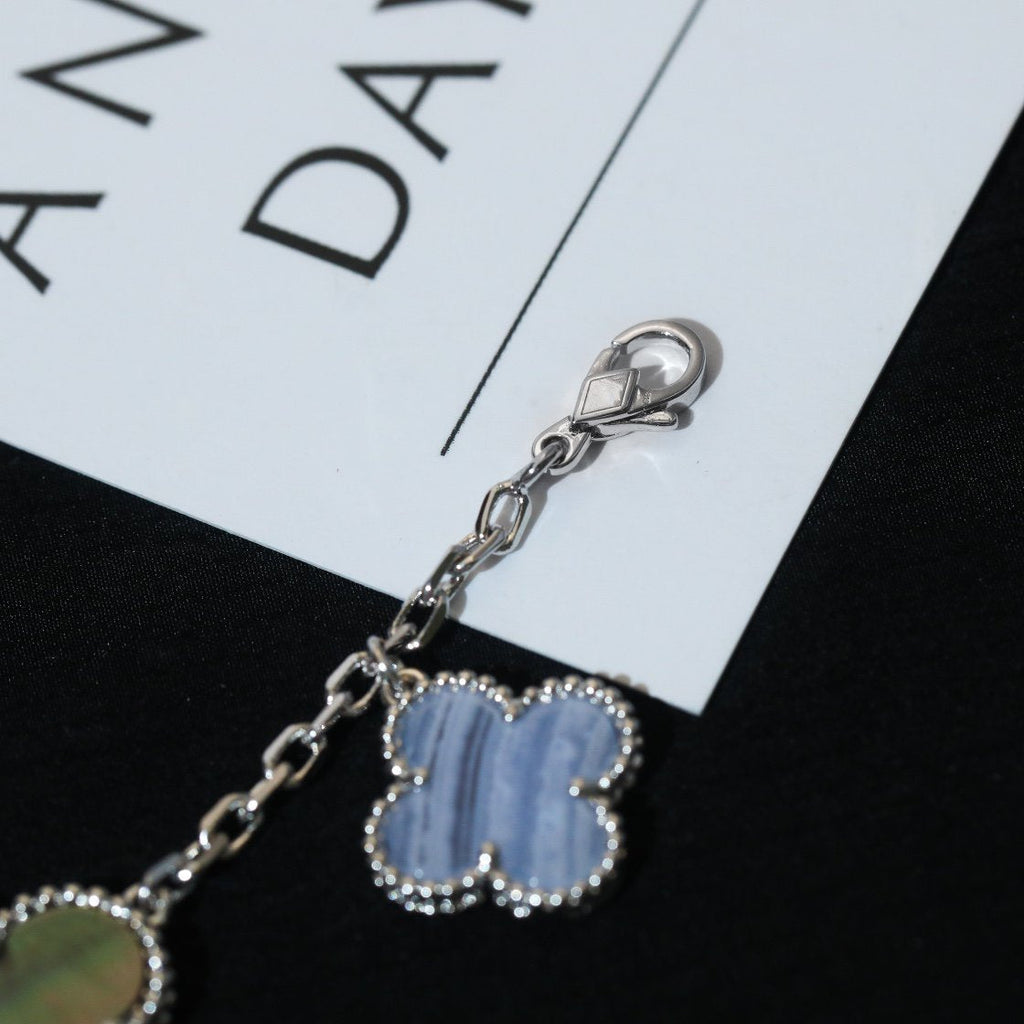 Miro CLOVER BRACELET 5 MOTIFS MOP CHALCEDONY SILVER
