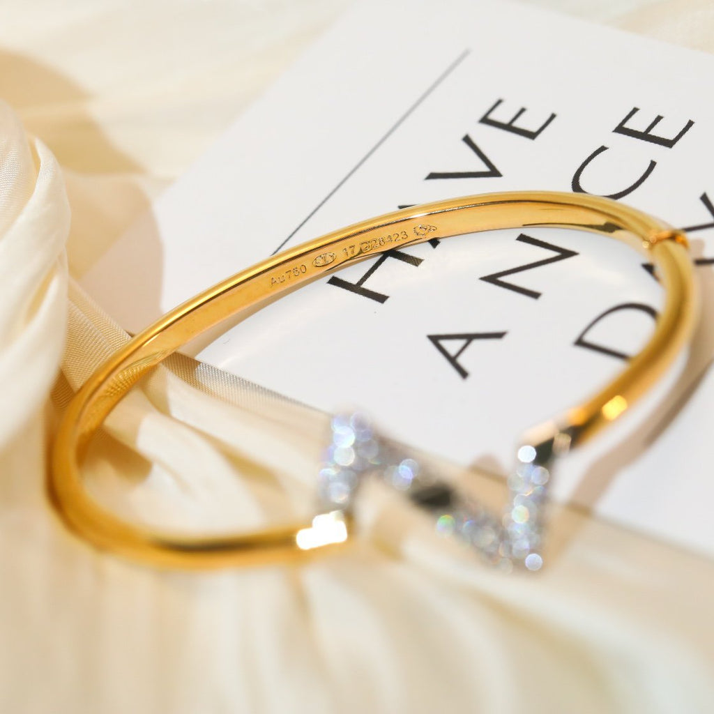 Miro VOLTE UPSITE DOWN GOLD DIAMOND BRACELET