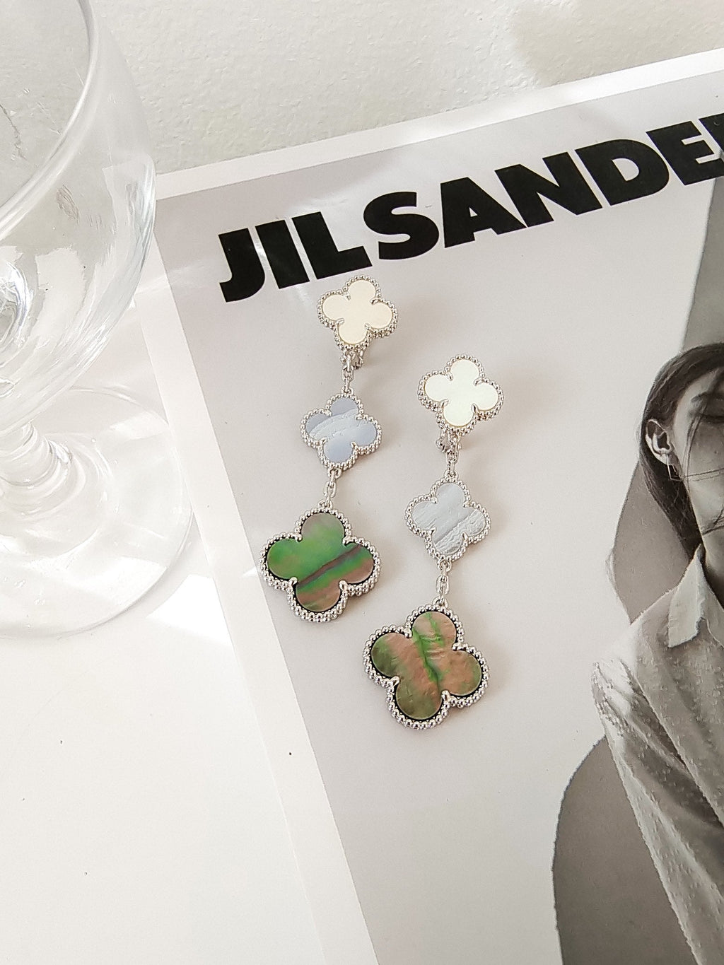 Miro CLOVER 3 MOTIFS CHALCEDONY DARK MOP SILVER EARRINGS