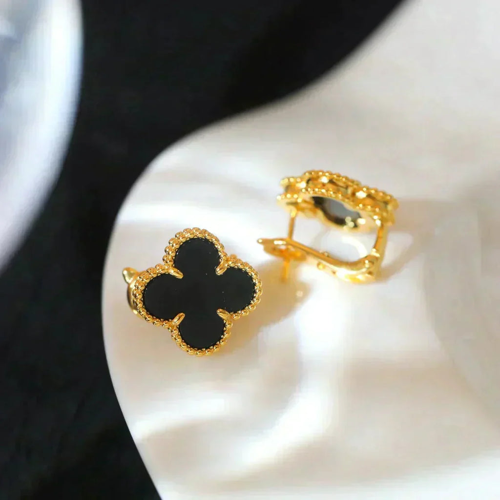 Miro CLOVER MEDIUM 1 MOTIFS  ONYX STUD EARRINGS