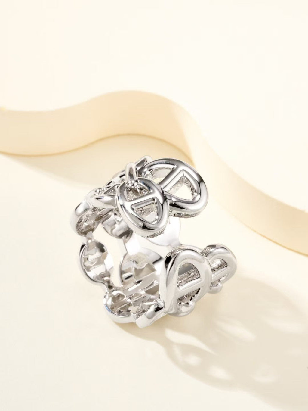 Miro HM Pig Nose Large ring