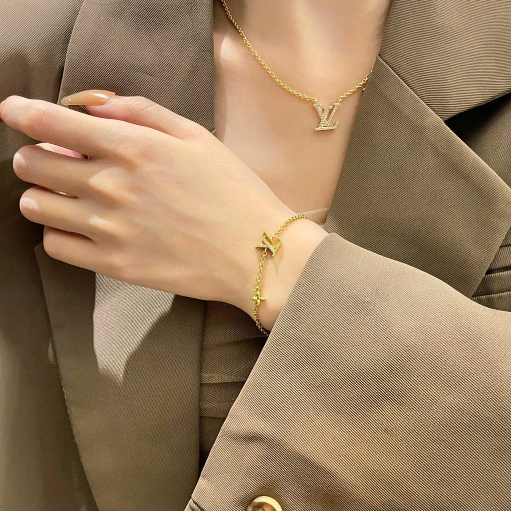 Miro LOGO STAR MOTIF GOLD BRACELET