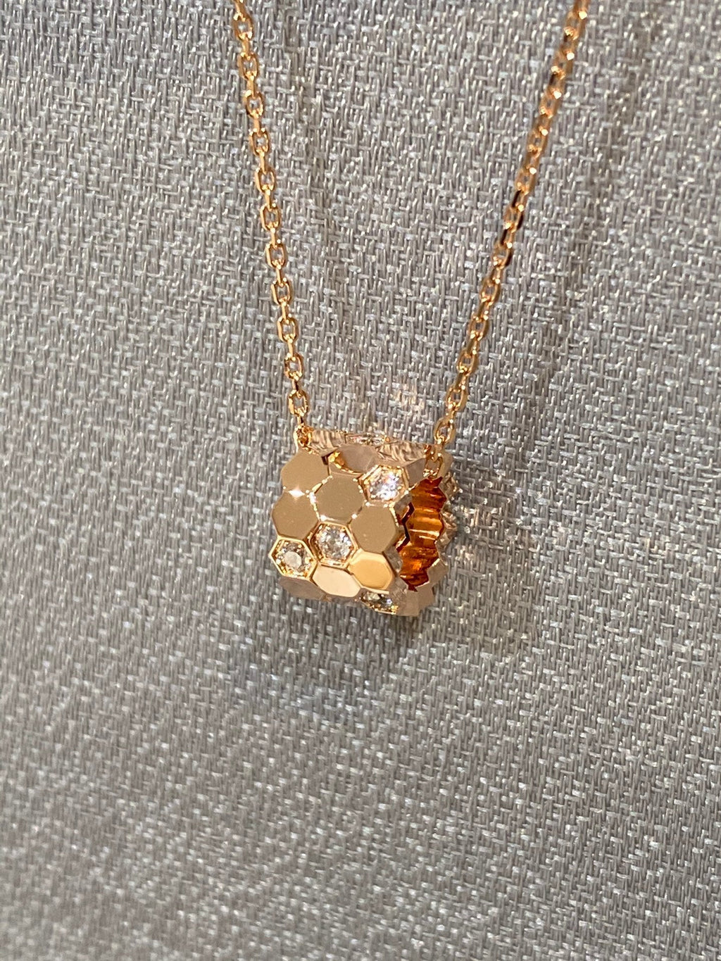 Miro BEE LOVE DIAMOND NECKLACE