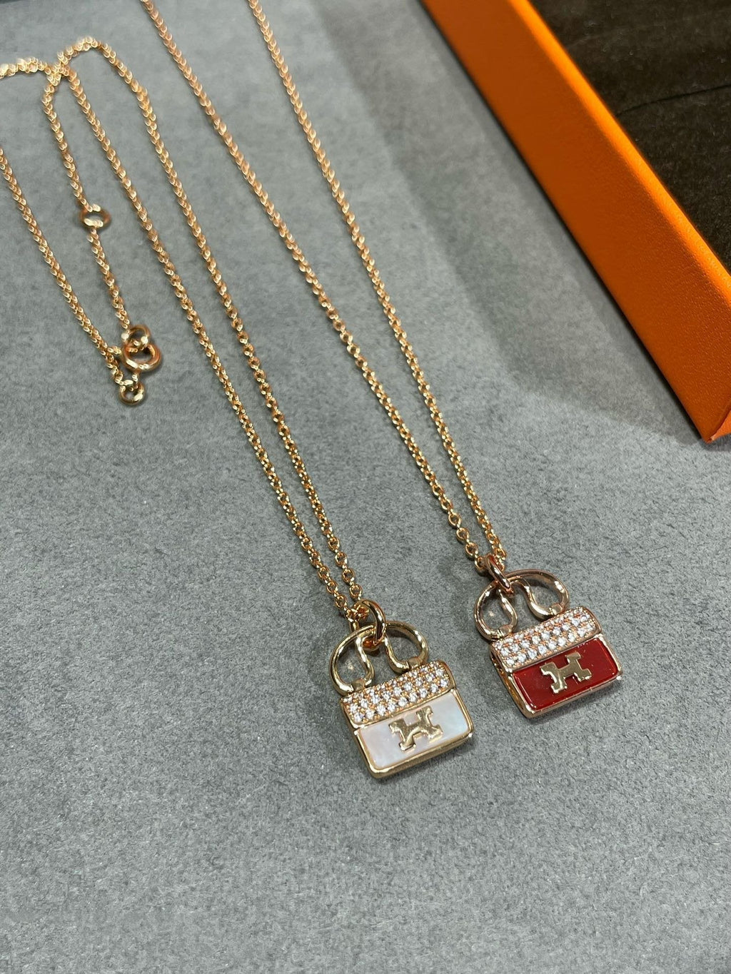 Miro H CIRCE MOISSANITE PENDANT NECKLACE GOLD